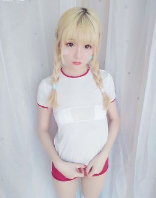 高清女同学大乳在线观看_预告片无删减90分钟观看