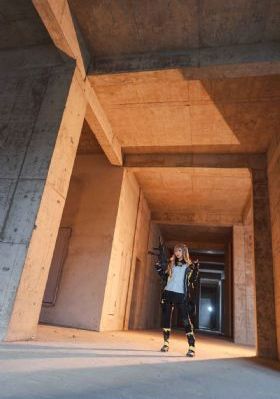 亚洲成AV人在线视猫咪_HD1280P独家试爱免费观看视频