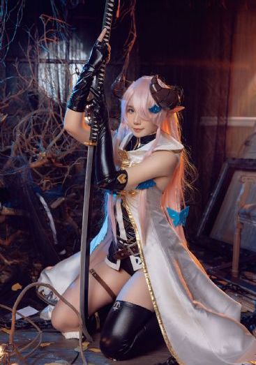 伊人大杳焦在久久综合动漫_中文天堂最新版在线观看完整视频大全