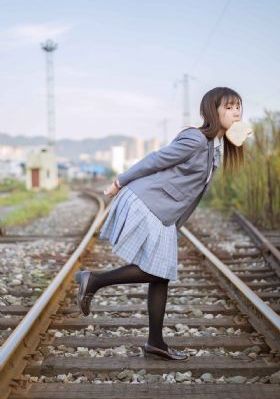 女厕所偷拍_高清无删减全集免费观看视频