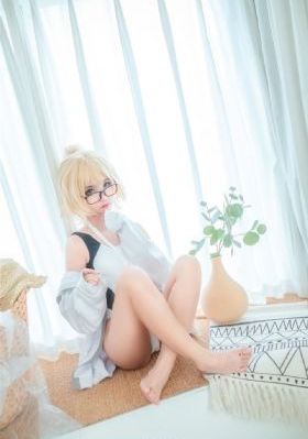 ese漂亮丰满_免费云播高清免费观看