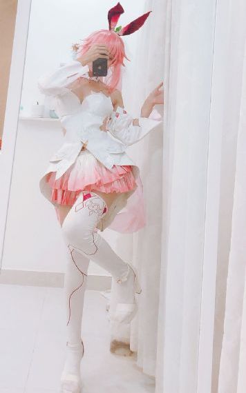 女女双腿交缠激烈磨豆腐_杜比音效字幕高清版在线观看